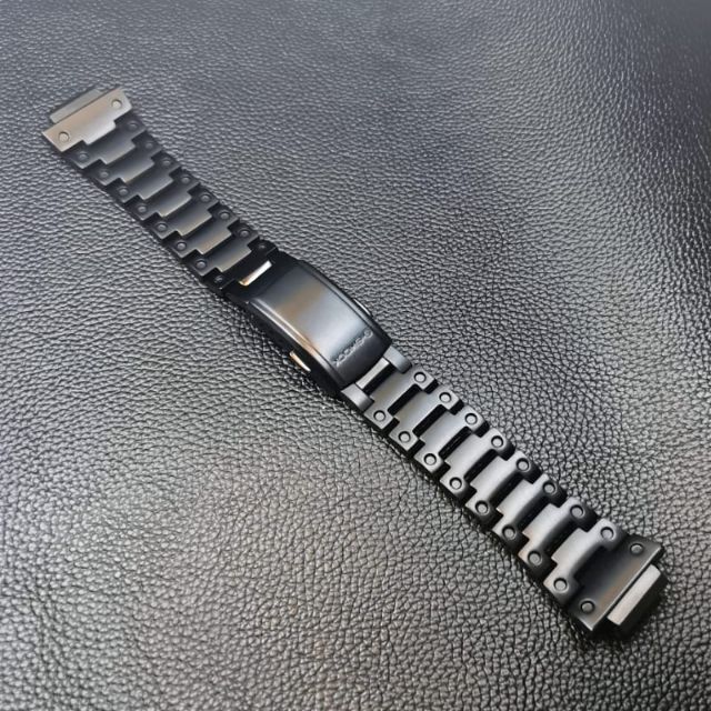 G-SHOCK 5610系 [ブラック] メタルベゼル + ベルト メンズの時計(その他)の商品写真