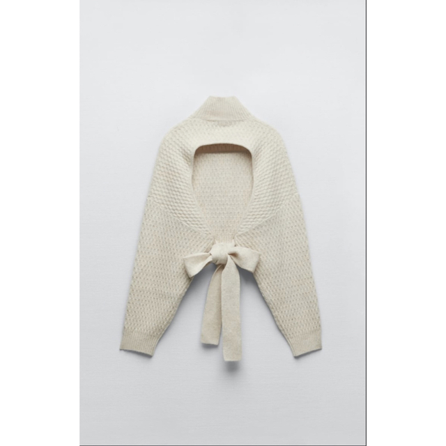 今期完売】オープンバック ニット ハイネックセーター エクリュ 白