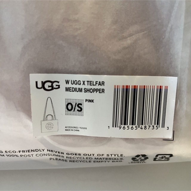 UGG(アグ)の新品未使用　NY購入　Telfar x UGG bag サイズM レディースのバッグ(トートバッグ)の商品写真
