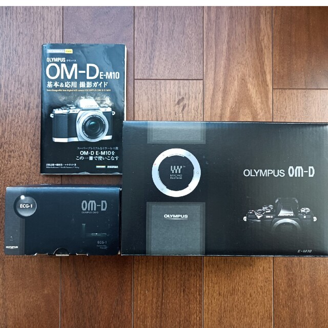 OLYMPUS OM-D E-M10 ボディ ブラック