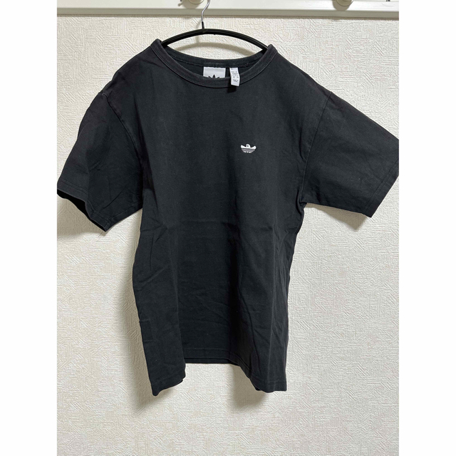 adidas(アディダス)のadidas   半袖　Tシャツ　黒 メンズのトップス(Tシャツ/カットソー(半袖/袖なし))の商品写真