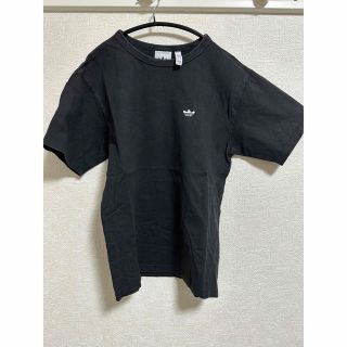 アディダス(adidas)のadidas   半袖　Tシャツ　黒(Tシャツ/カットソー(半袖/袖なし))