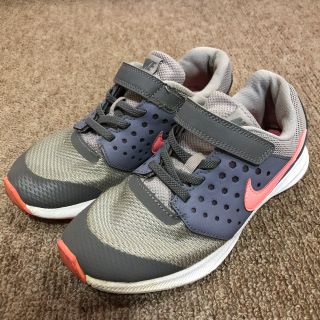 ナイキ(NIKE)のNIKE ナイキ 21.5cm スニーカー ランニングシューズ(スニーカー)