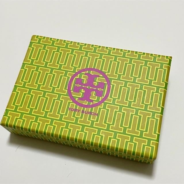 Tory Burch(トリーバーチ)の値下げ‼️Tory Burch トリーバーチ ロゴピアス ゴールド レディースのアクセサリー(ピアス)の商品写真