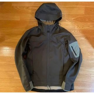 アークテリクス(ARC'TERYX)のアークテリクス　イプシロンLTフーディ　カーキ　Sサイズ　マウンテンパーカ(マウンテンパーカー)