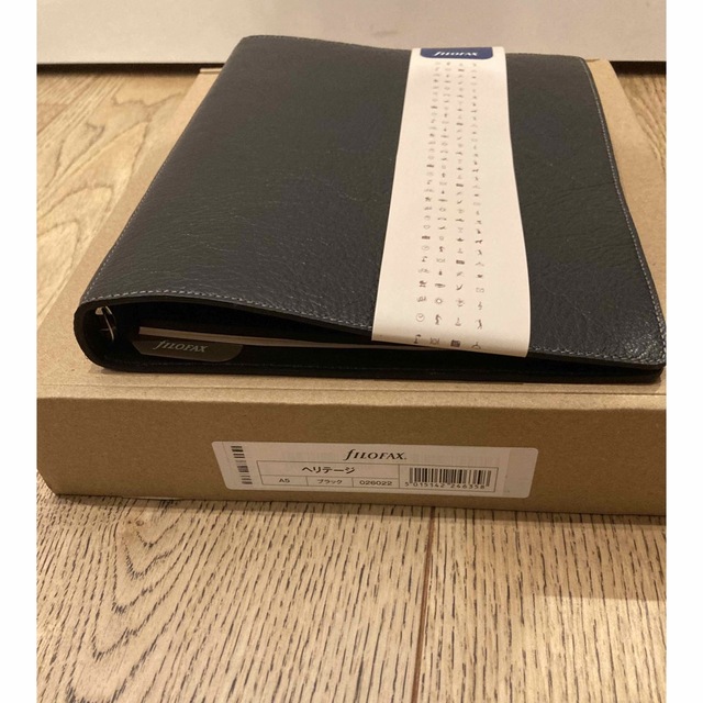 Filofax(ファイロファックス)の★新品未使用★filofax ヘリテージA5 ブラック メンズのファッション小物(手帳)の商品写真