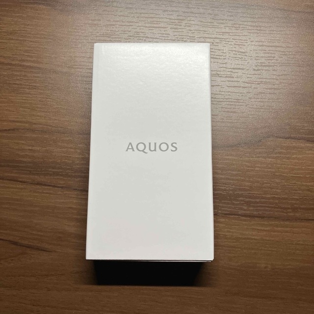 AQUOS(アクオス)のAQUOS sense6s  4GB/64GB ブラック スマホ/家電/カメラのスマートフォン/携帯電話(スマートフォン本体)の商品写真