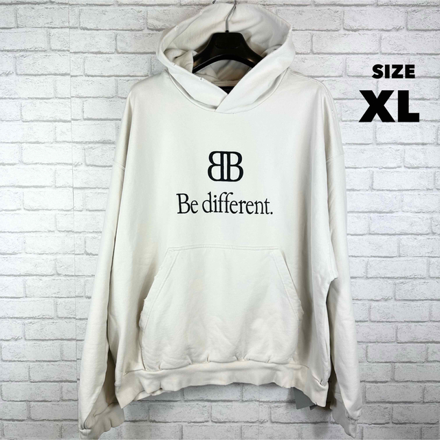 BALENCIAGA パーカー Be different hoodie