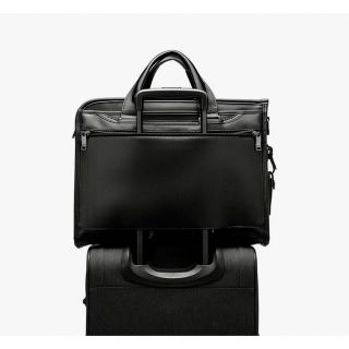 TUMI - 【未使用】TUMI レザー スリム・デラックス・ポートフォリオの