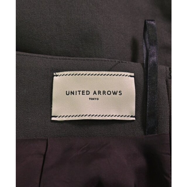 UNITED ARROWS(ユナイテッドアローズ)のUNITED ARROWS ひざ丈スカート 40(M位) カーキ系 【古着】【中古】 レディースのスカート(ひざ丈スカート)の商品写真