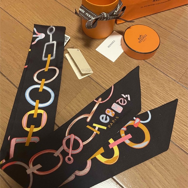 新品❣️正規エルメス23SS最新作ツイリー《Do Re Boucles》 おトク情報