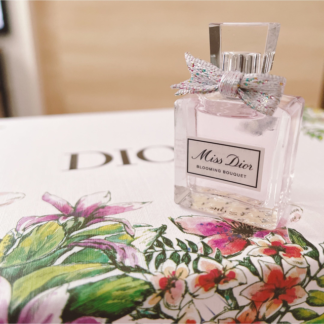 Dior(ディオール)の新品　ミス ディオール ブルーミング ブーケ (オードゥ トワレ)  Dior コスメ/美容のキット/セット(サンプル/トライアルキット)の商品写真