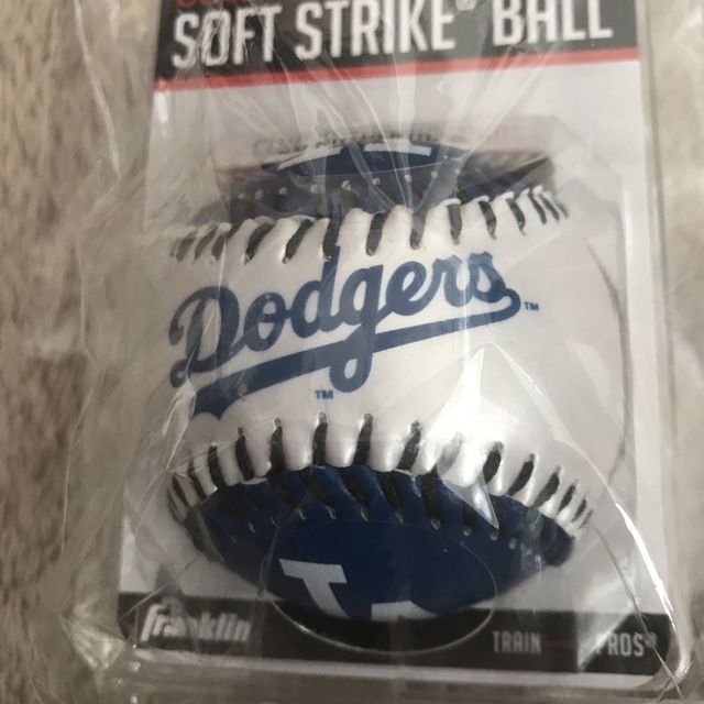 フランクリン MLB LAドジャース ソフトストライクボール ベースボール スポーツ/アウトドアの野球(記念品/関連グッズ)の商品写真