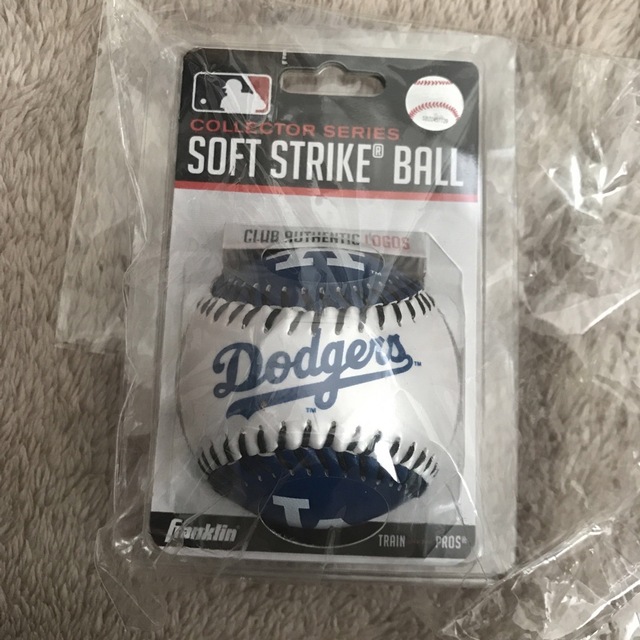 フランクリン MLB LAドジャース ソフトストライクボール ベースボール スポーツ/アウトドアの野球(記念品/関連グッズ)の商品写真