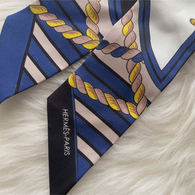 Hermes(エルメス)のエルメス ツイリー Grande Tenue 王冠・ロープ柄 ピンク ブルー レディースのファッション小物(バンダナ/スカーフ)の商品写真