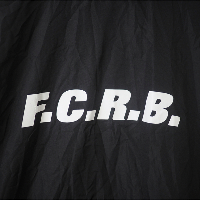 F.C.R.B.(エフシーアールビー)のF.C.R.B. 17AW Back Stripe Anorak メンズのジャケット/アウター(ナイロンジャケット)の商品写真