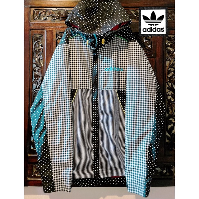 adidas パーカー 緑 チェック