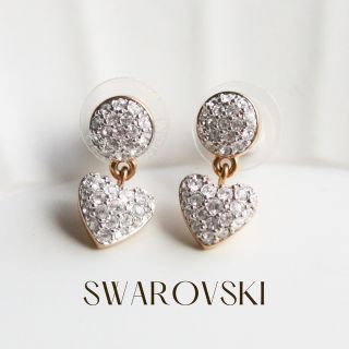 スワロフスキー(SWAROVSKI)のスワロフスキー ハートゴールドピアス(ピアス)