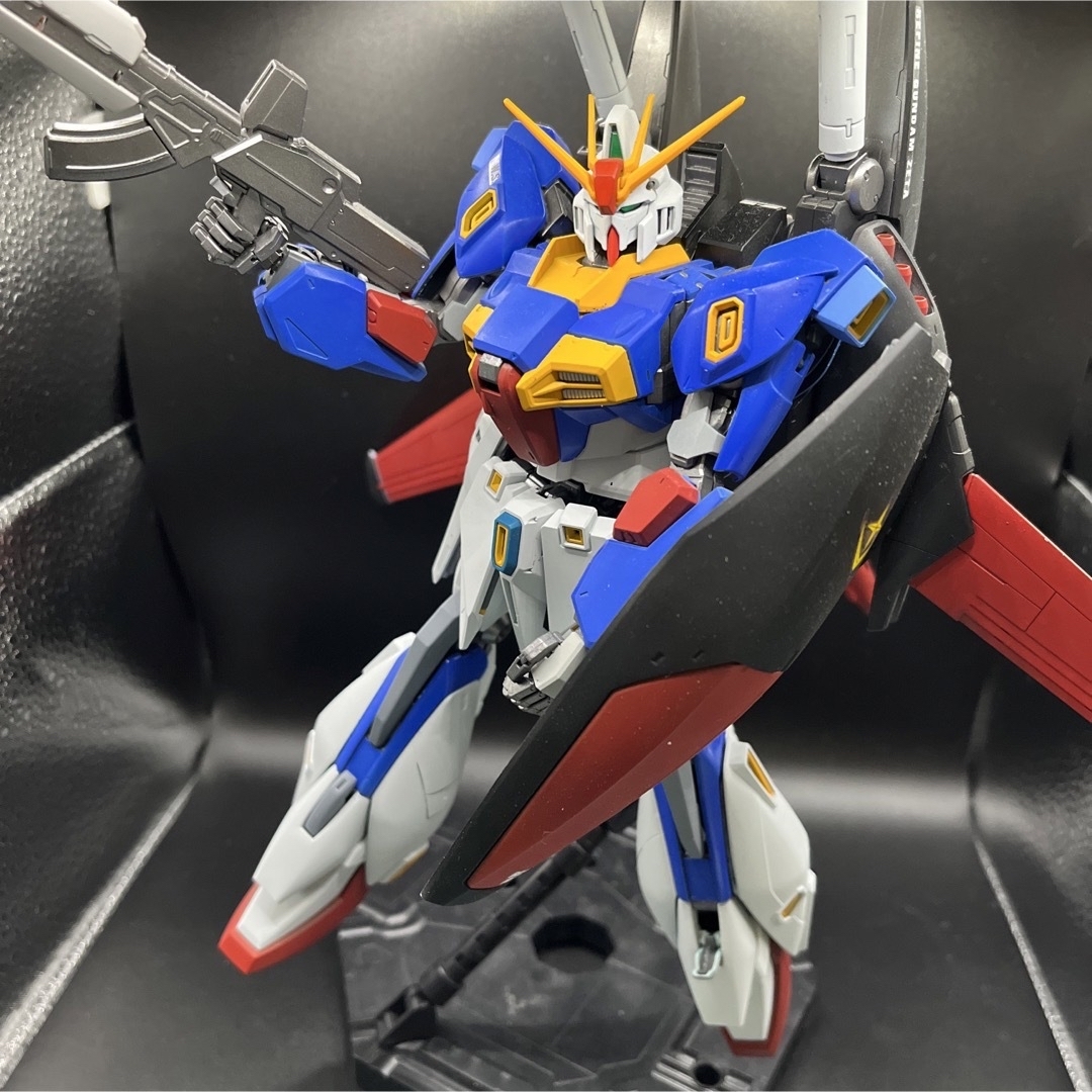 MG 1/100 リ・ガズィ・カスタム 塗装完成品 プレミアムバンダイ