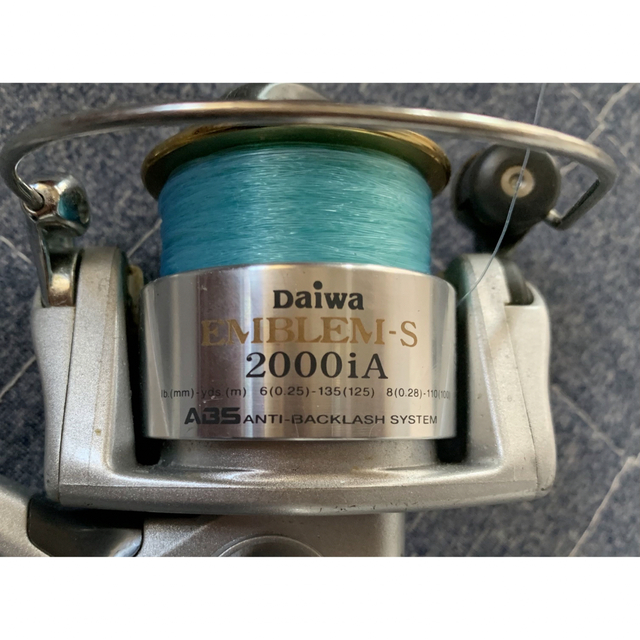 DAIWA(ダイワ)のダイワ　エンブレムS 2000ia スピニングリール スポーツ/アウトドアのフィッシング(リール)の商品写真