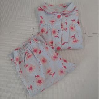 コンビミニ(Combi mini)のコンビミニの長袖パジャマ130サイズ綿100%(パジャマ)