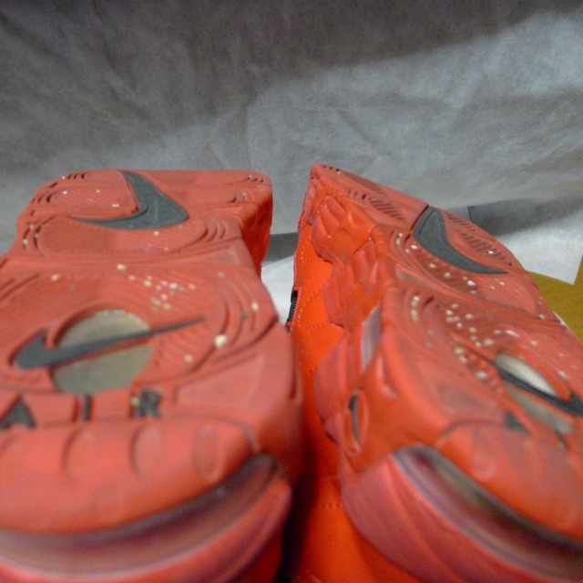 Nike air more money shop university red