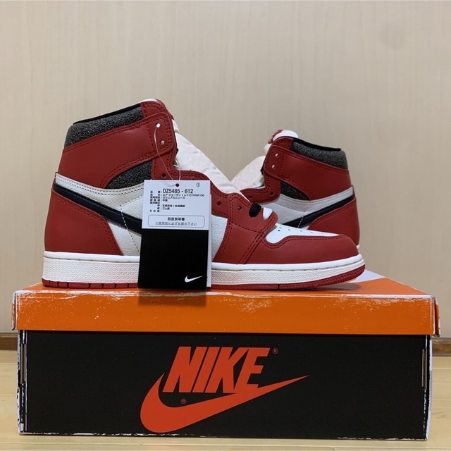 Jordan Brand（NIKE）(ジョーダン)のNIKE AIR JORDAN 1 RETRO HI OG CHICAGO  メンズの靴/シューズ(スニーカー)の商品写真