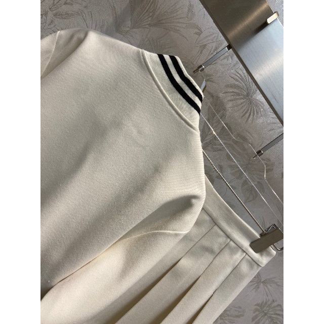 新品CELINE(セリーヌ)23ssジャケット プリーツスカート セット