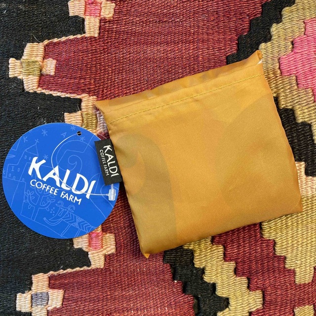 KALDI(カルディ)の▶︎カルディ◀︎エコバッグ　カルディ伝説　非売品 レディースのバッグ(エコバッグ)の商品写真