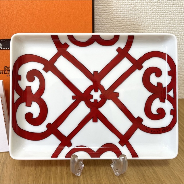 Hermes(エルメス)の【新品 ギフト包装】エルメス ガダルキヴィール 角皿 インテリア/住まい/日用品のキッチン/食器(食器)の商品写真