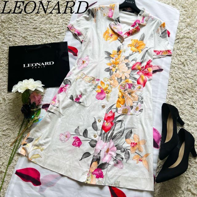 【良品】LEONARD 総柄シャツワンピース 半袖 花柄 ホワイト 襟 M