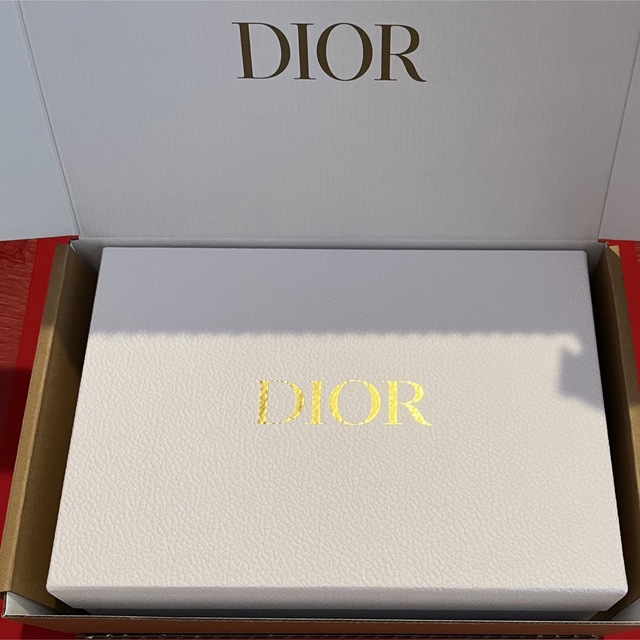 Christian Dior(クリスチャンディオール)のディオール Dior ギフトボックス 特大 ビック 収納 BOX ラッピング空箱 レディースのバッグ(ショップ袋)の商品写真