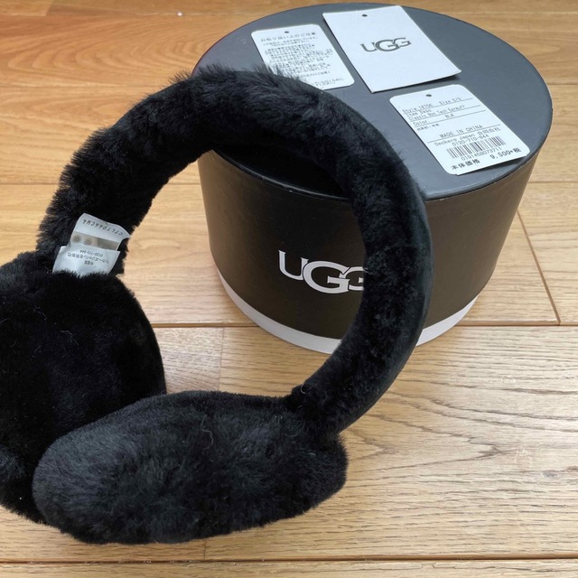 UGG アグ　イヤーマフ　黒 3