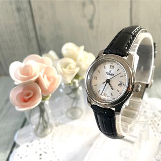 キナリ・ベージュ 【電池交換済】FENDI フェンディ 腕時計 210L