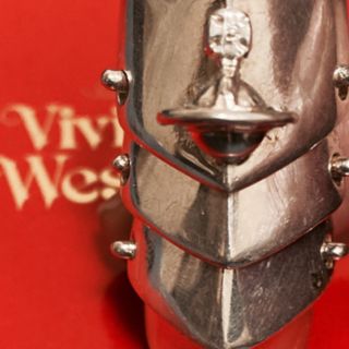 ヴィヴィアン(Vivienne Westwood) アーマーリング リング(指輪)の通販