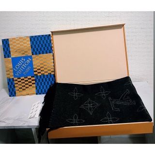 ルイヴィトン(LOUIS VUITTON)のルイヴィトン　エシャルプフライトモードマヒナ　マフラー　新作(マフラー/ショール)