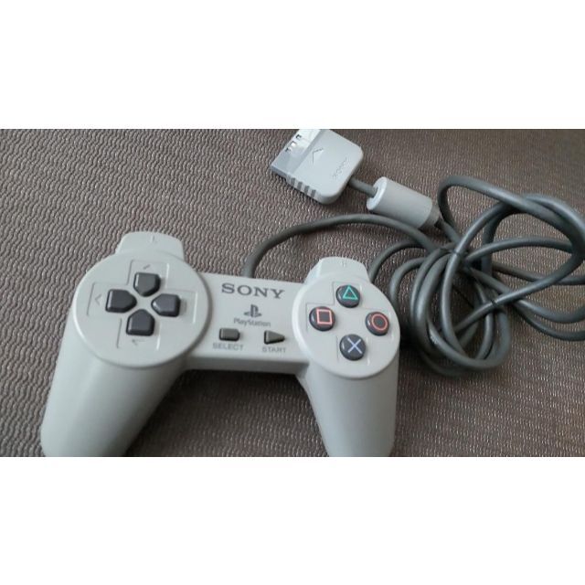 PlayStation(プレイステーション)の初代プレステ1本体　デュアルショックアナログコントローラ1個　SCPH-7500 エンタメ/ホビーのゲームソフト/ゲーム機本体(家庭用ゲーム機本体)の商品写真
