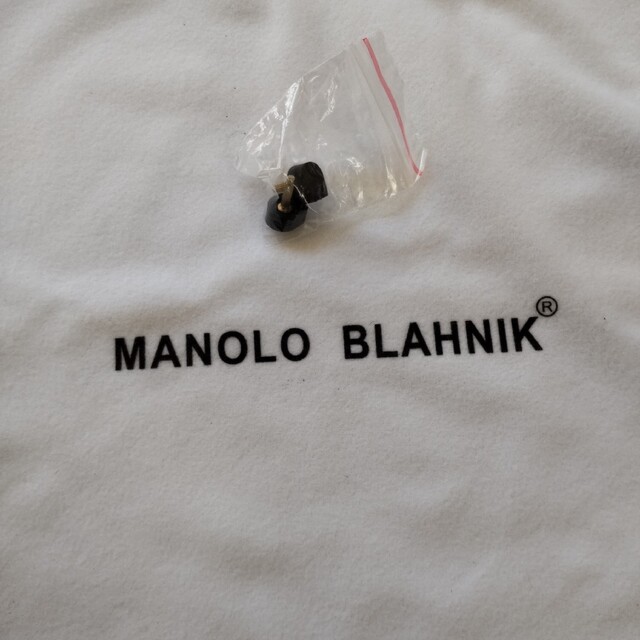 MANOLO BLAHNIK(マノロブラニク)のマノロブラニク ハラコ ダルメシアン 36 レディースの靴/シューズ(ハイヒール/パンプス)の商品写真
