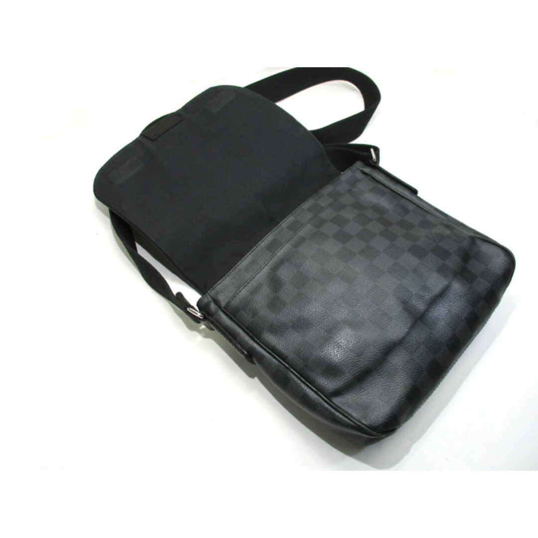 LOUIS VUITTON - LOUIS VUITTON ディストリクト PM ショルダー LOUIS VUITTON - LOUIS VUITTON ディストリクト PM ショルダー