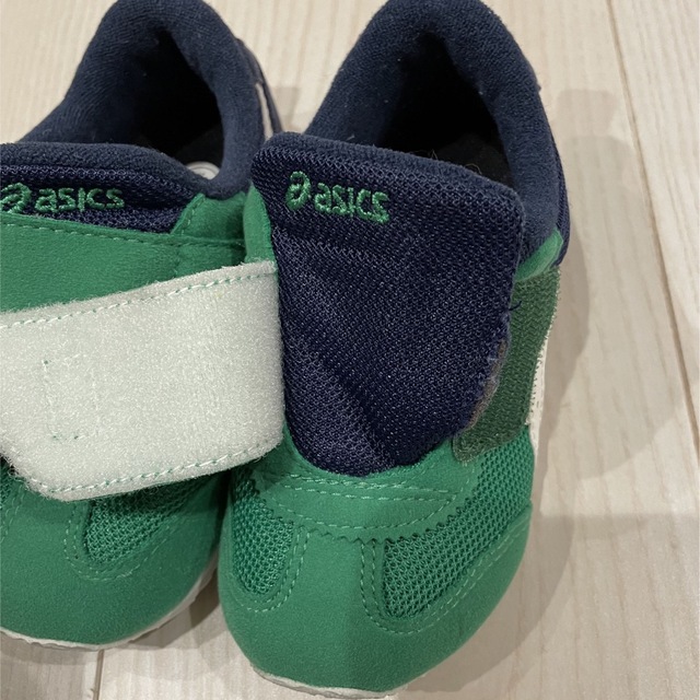 asics(アシックス)のasics スニーカー　15㎝ キッズ/ベビー/マタニティのキッズ靴/シューズ(15cm~)(スニーカー)の商品写真