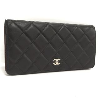 シャネル(CHANEL)のCHANEL 二つ折り長財布 マトラッセ ラムスキン レザー ブラック(財布)