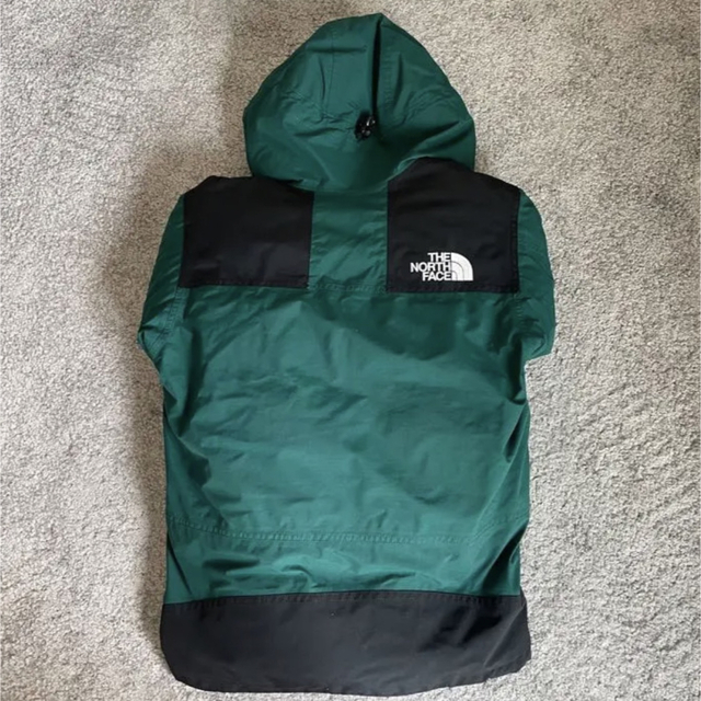 THE NORTH FACE(ザノースフェイス)のノースフェイスマウンテンダウンジャケット　XS  ボタニカルグリーン メンズのジャケット/アウター(ダウンジャケット)の商品写真