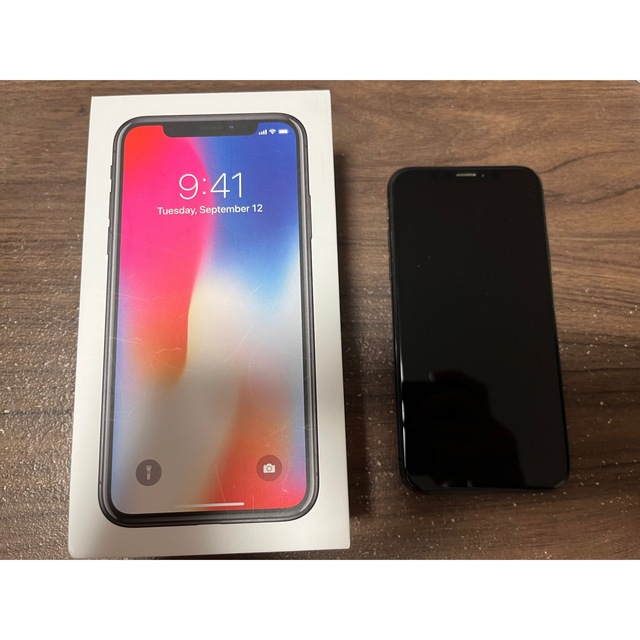 iPhone(アイフォーン)のiPhoneⅩ 64G SIMフリー　スペースグレイ　美品　箱付き スマホ/家電/カメラのスマートフォン/携帯電話(スマートフォン本体)の商品写真