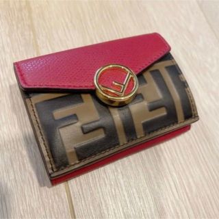 FENDI コンパクト ミニ財布 三つ折り財布