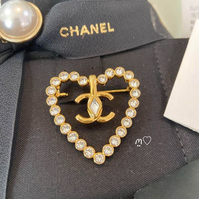 CHANELCHANEL ブローチ 新品未使用✨ - ブローチ/コサージュ