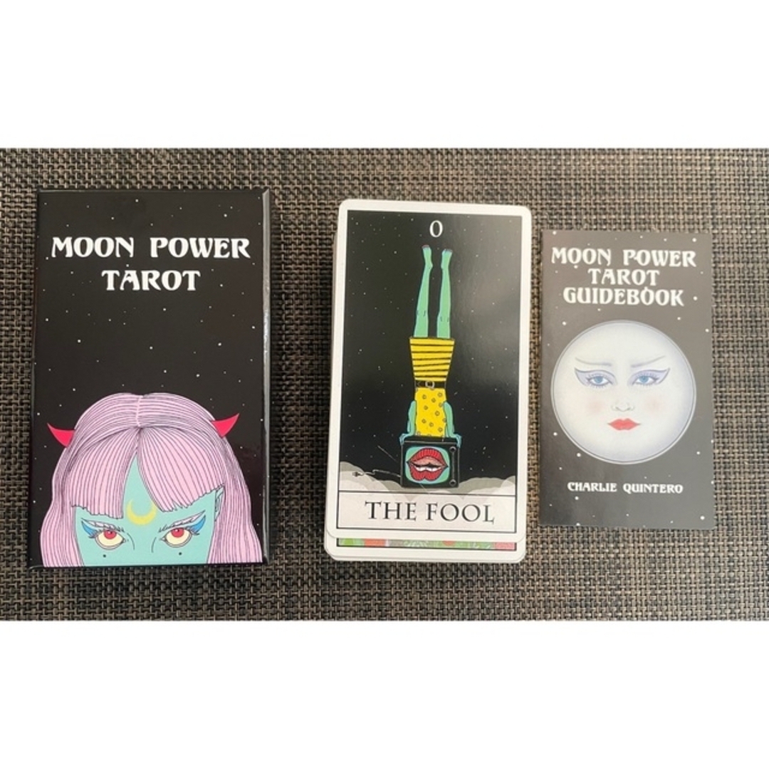 Moon power tarot  新品　未開封