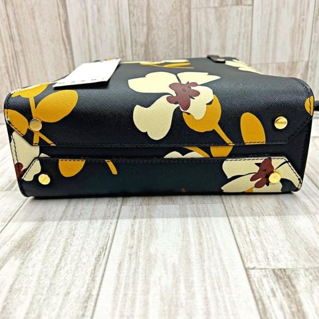 マルニ MARNI 2WAYショルダーバッグ フラワー ブラック 即納!最大