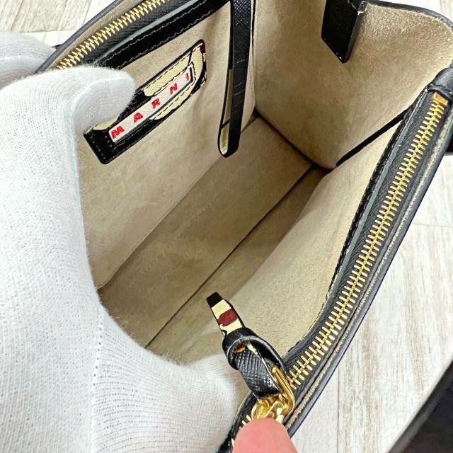 Marni - マルニ MARNI 2WAYショルダーバッグ フラワー ブラックの通販