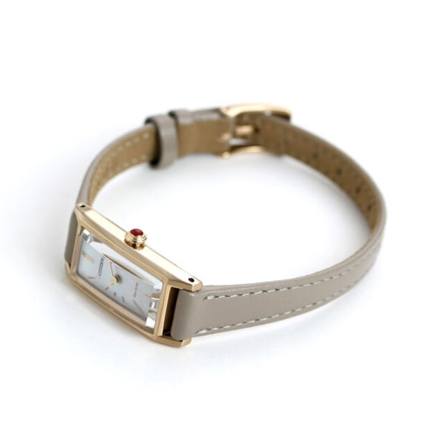 CITIZEN(シチズン)の【新品】シチズン CITIZEN 腕時計 レディース EG7043-17W キー エコ・ドライブ 特定店取扱いモデル Kii エコ・ドライブ（G620） ホワイトシェルxグレージュ アナログ表示 レディースのファッション小物(腕時計)の商品写真