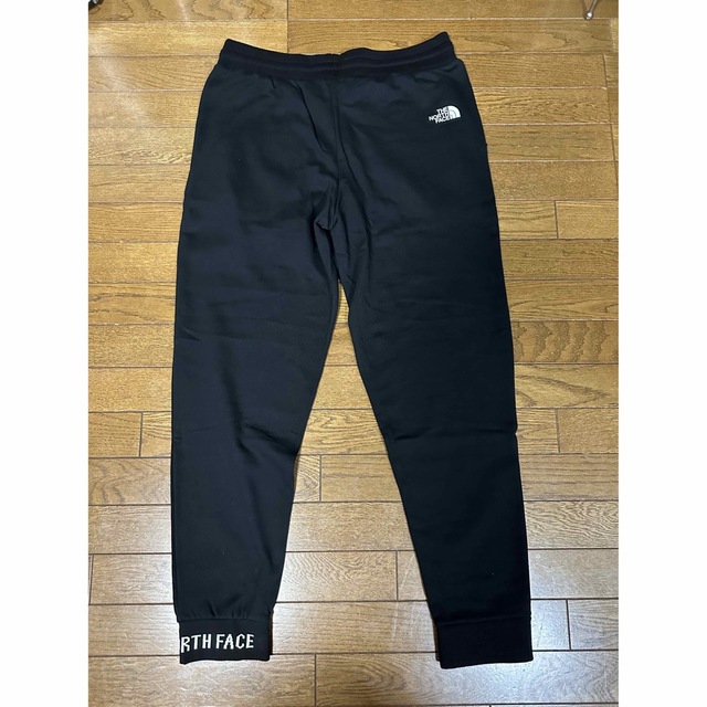 THE NORTH FACE(ザノースフェイス)の新品　ノースフェイス　スウェットパンツ　L（X L） メンズのパンツ(その他)の商品写真